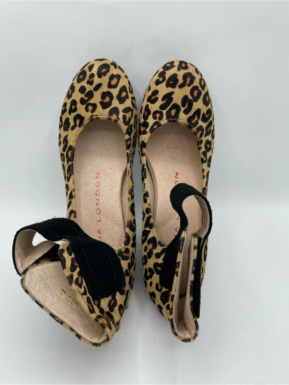 Sasha London Vera Leopard Print Fur  Block Heel Mary Jane Shoes.